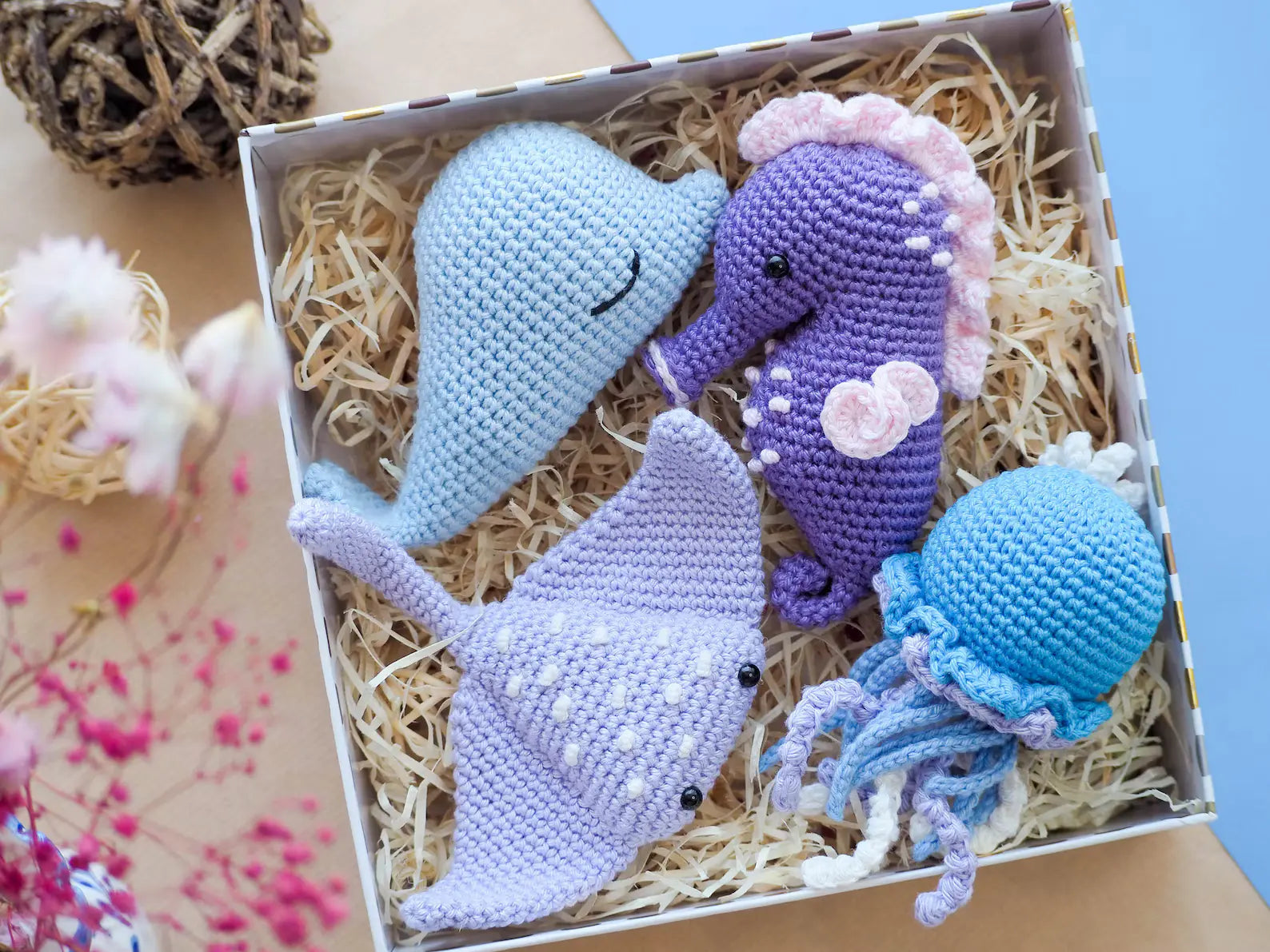 Crochet Sea Animals Pattern Bundle — Seahorse, Jellyfish, Beluga & More (PDF, English & French)