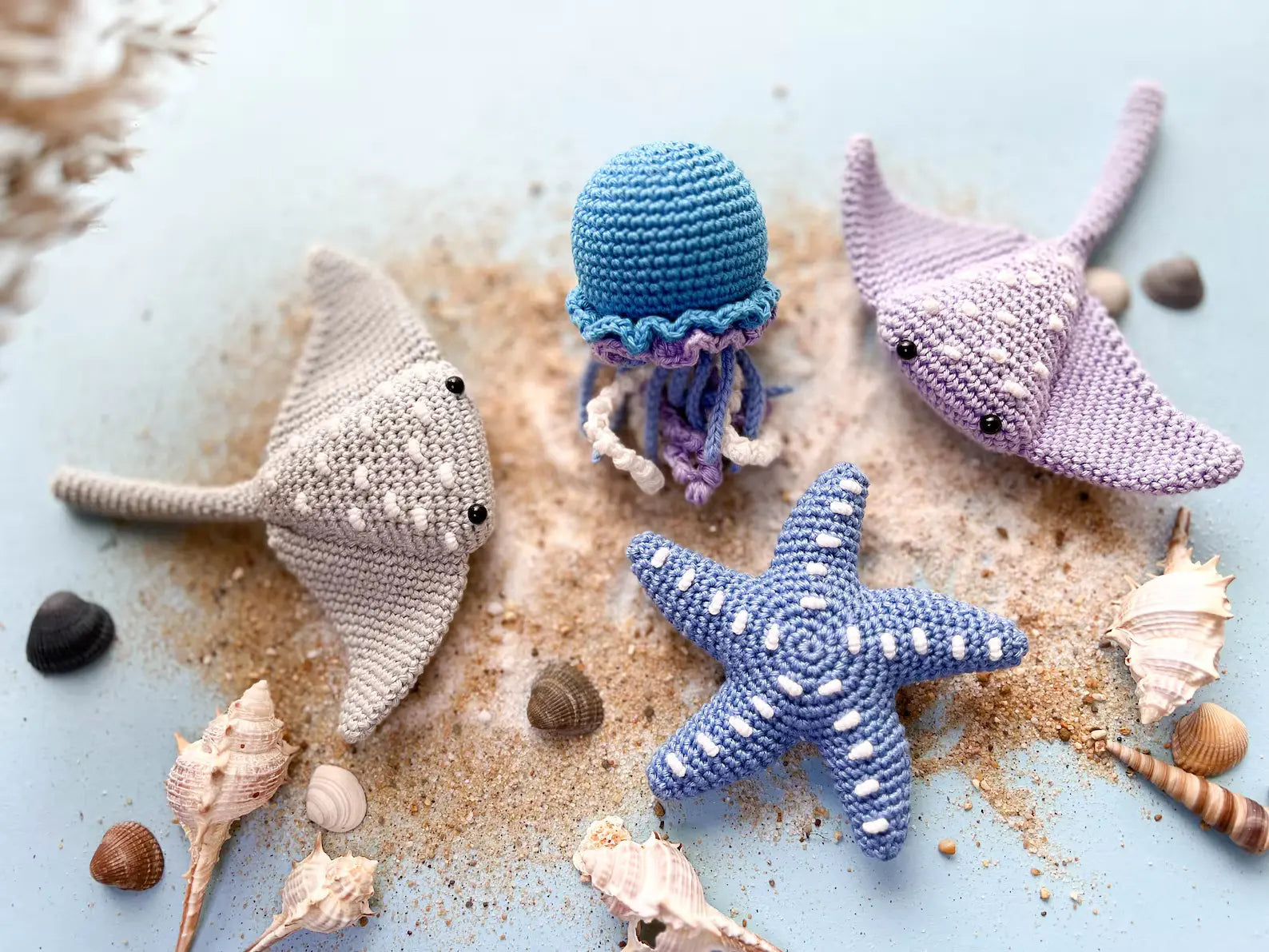 Crochet Sea Animals Pattern Bundle — Seahorse, Jellyfish, Beluga & More (PDF, English & French)