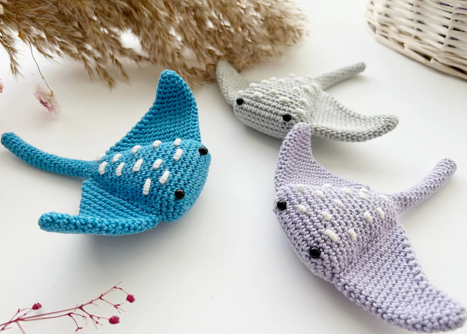 Crochet Sea Animals Pattern Bundle — Seahorse, Jellyfish, Beluga & More (PDF, English & French)