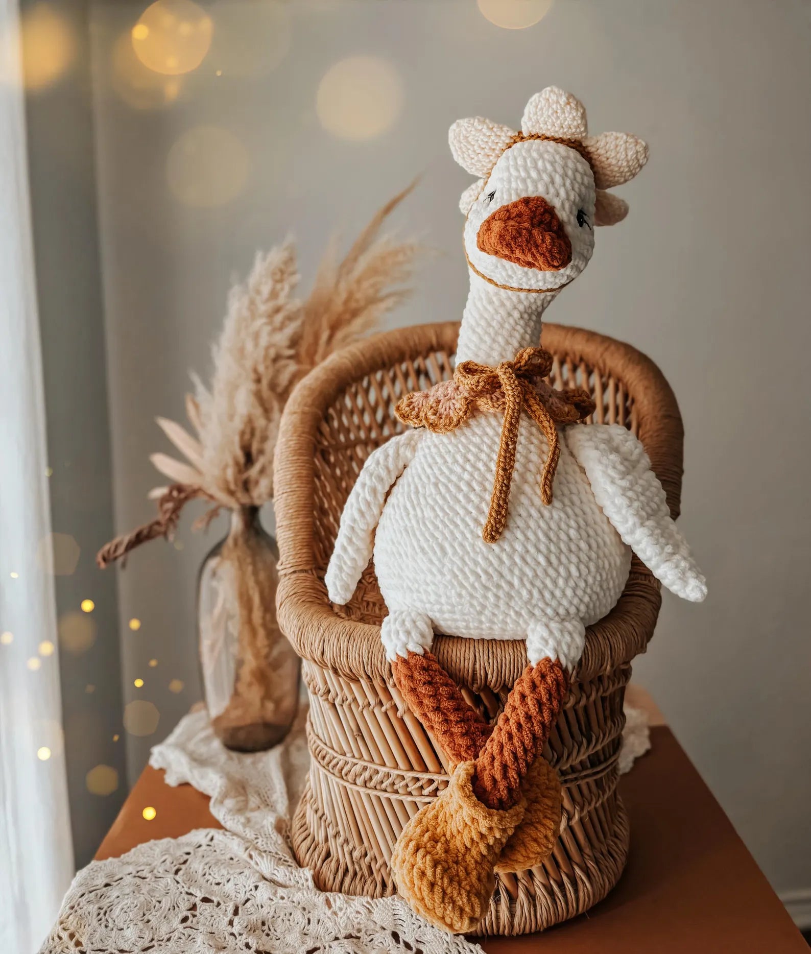 Silly Gansito Couch Goose Crochet Pattern — Low-Sew Amigurumi (PDF)